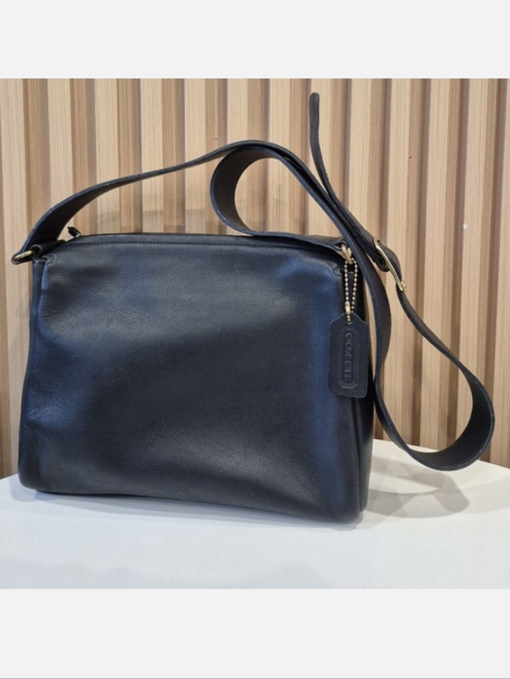 Vintage Coach Navy Blue Thick Leather Bag